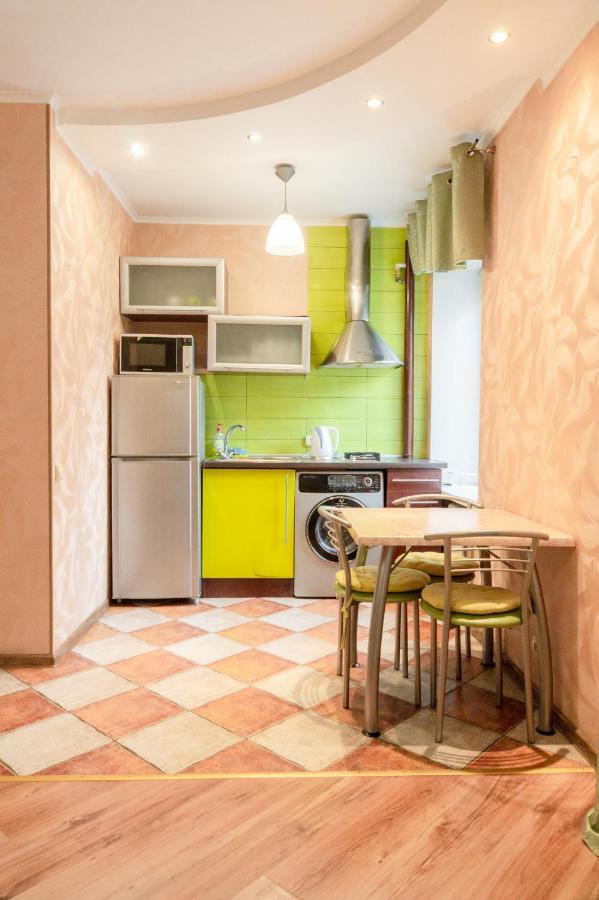 Apartment Triokhsviatytelskaya Street 3 Киев Экстерьер фото
